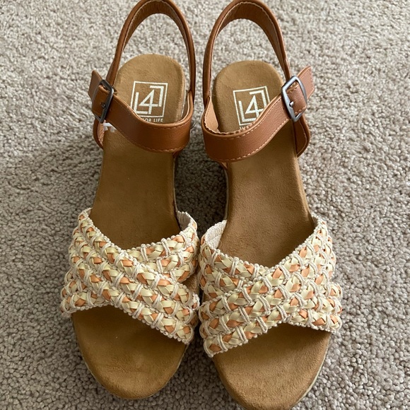 Francesca's Collections Shoes - 1 DAY LEFT Francescas Wedges 7.5